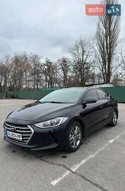 Седан Hyundai Elantra 2018 в Львові