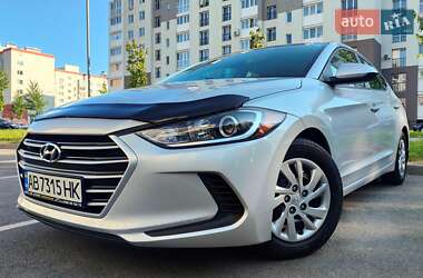 Седан Hyundai Elantra 2016 в Виннице