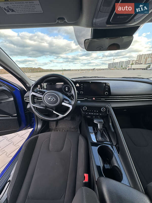 Седан Hyundai Elantra 2020 в Одессе