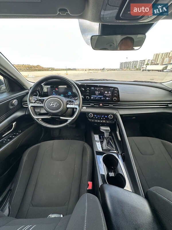 Седан Hyundai Elantra 2020 в Одессе