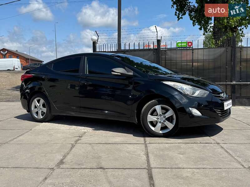Hyundai Elantra 2013