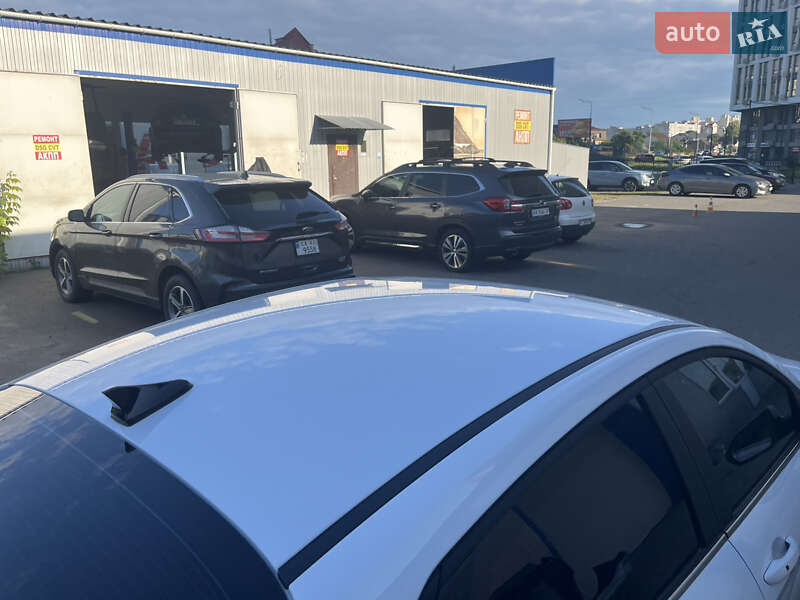 Седан Hyundai Elantra 2021 в Броварах