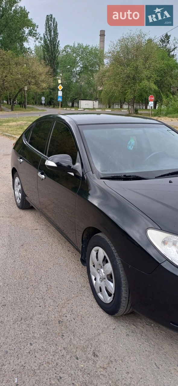 2011 Hyundai Elantra - мініатюра 9