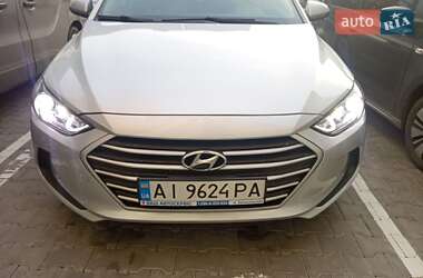 Седан Hyundai Elantra 2017 в Хмельницком
