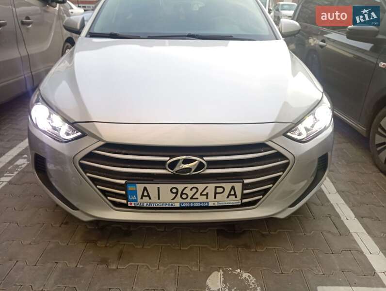 Hyundai Elantra 2017