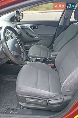Седан Hyundai Elantra 2014 в 