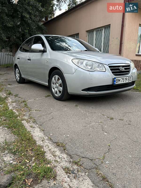 Седан Hyundai Elantra 2008 в Киеве