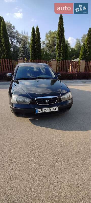 Седан Hyundai Elantra 2001 в Днепре