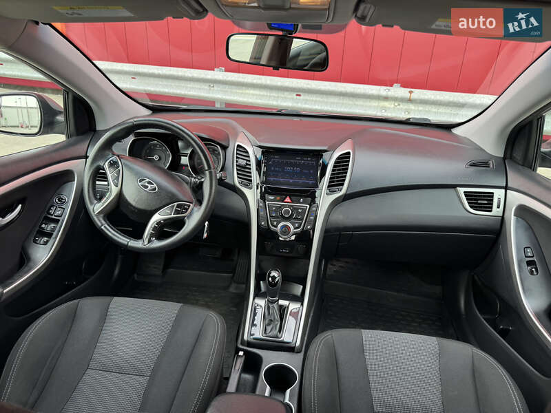 Хэтчбек Hyundai Elantra 2014 в Киеве