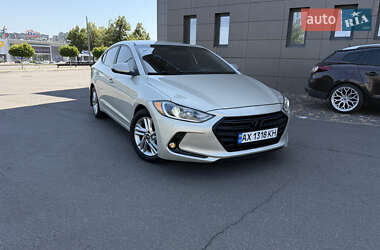 Седан Hyundai Elantra 2016 в Кривом Роге