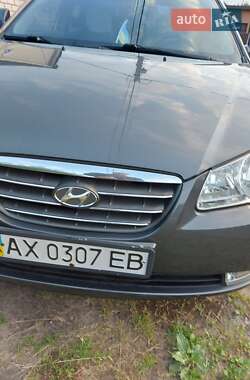 Седан Hyundai Elantra 2008 в 