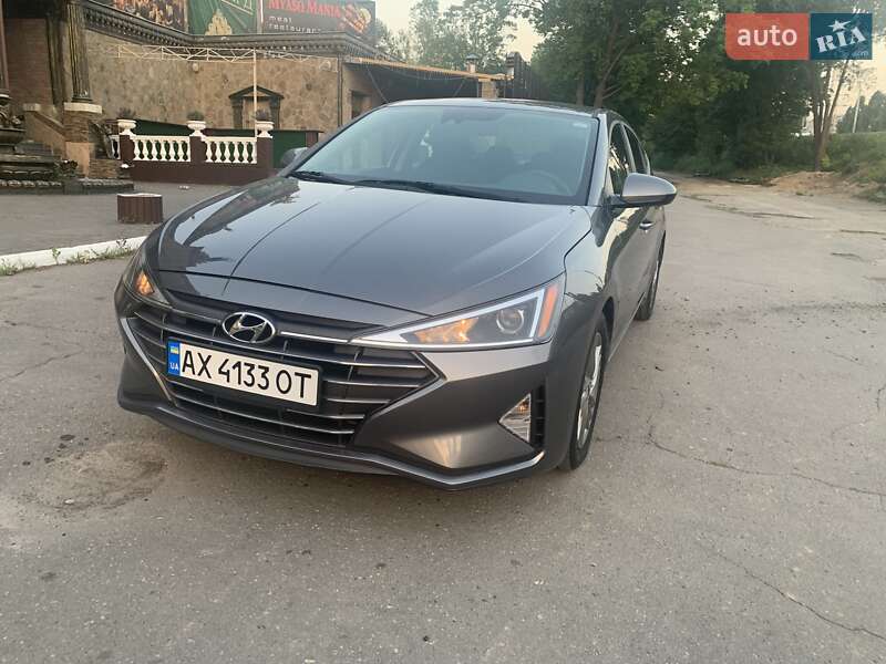 Hyundai Elantra 2018