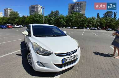 Седан Hyundai Elantra 2013 в 