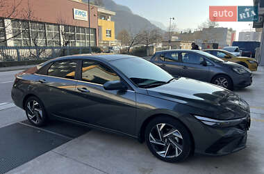 Седан Hyundai Elantra 2024 в Киеве