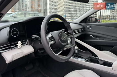 Седан Hyundai Elantra 2024 в 