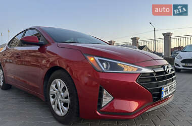 Седан Hyundai Elantra 2019 в 