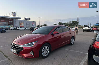 Седан Hyundai Elantra 2019 в 