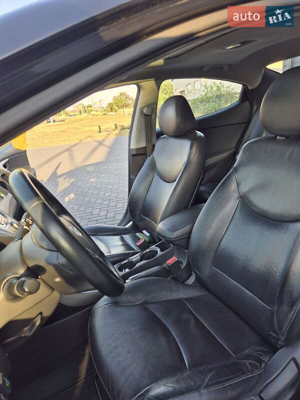 Седан Hyundai Elantra 2013 в Кропивницькому