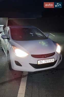 Седан Hyundai Elantra 2013 в 