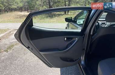 Седан Hyundai Elantra 2012 в 