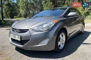 Седан Hyundai Elantra 2012 в Киеве