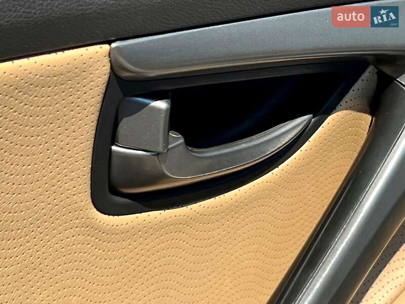 Седан Hyundai Elantra 2013 в Киеве