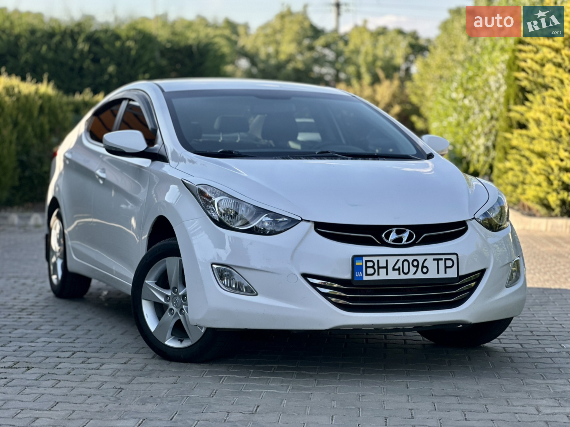2013 Hyundai Elantra - мініатюра 2