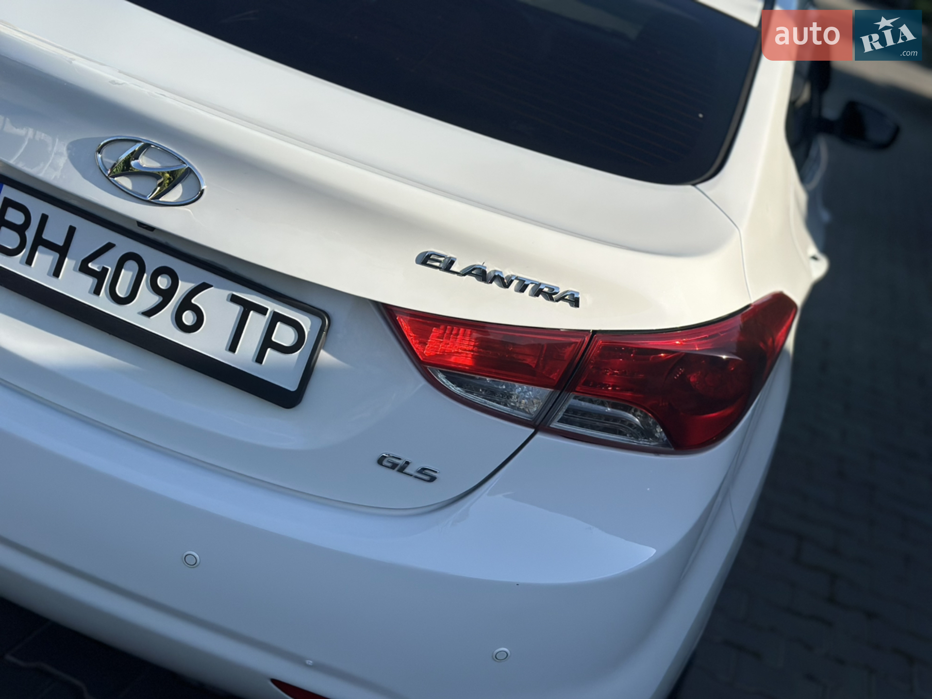 2013 Hyundai Elantra - мініатюра 18