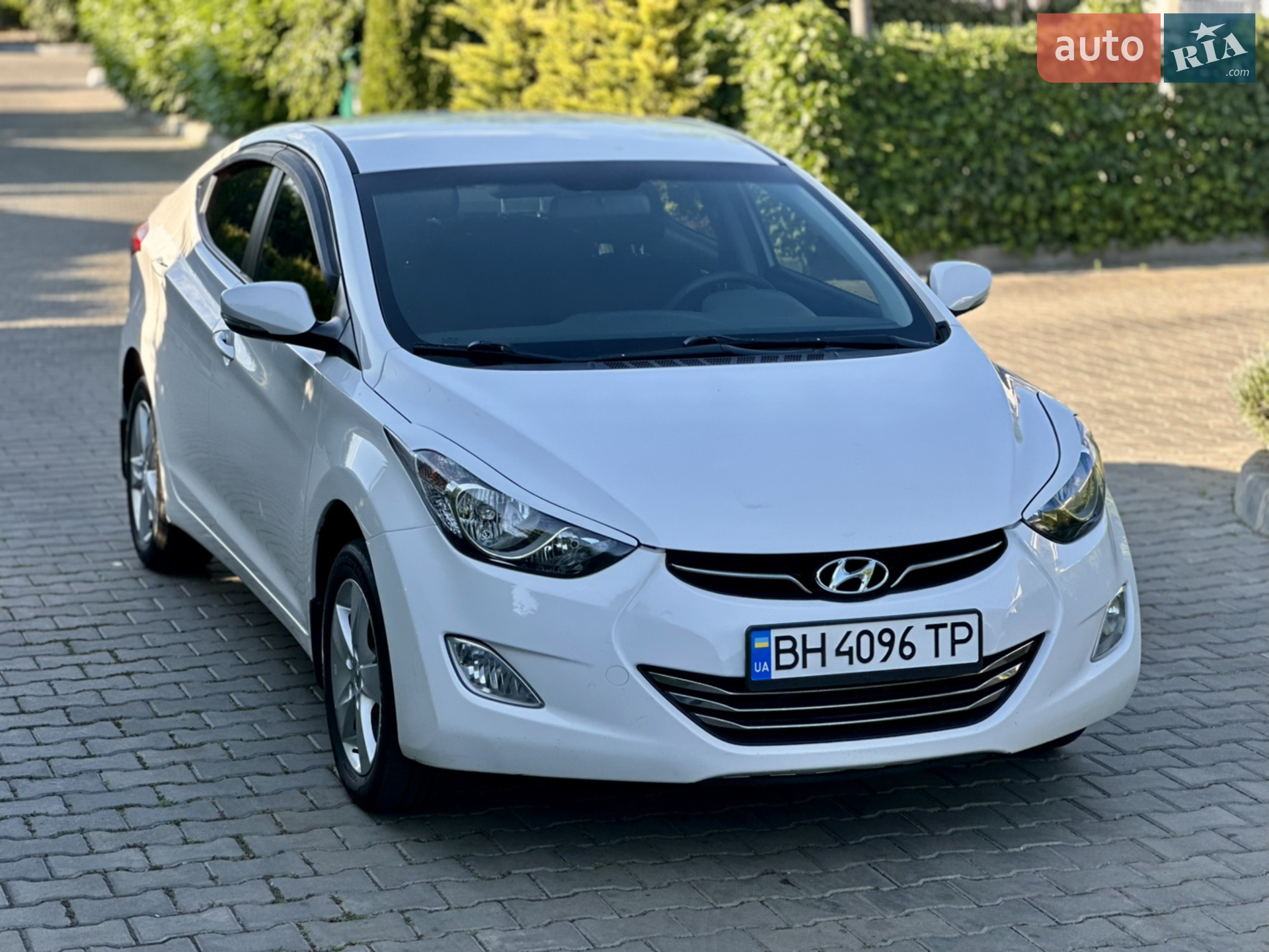 2013 Hyundai Elantra - мініатюра 12