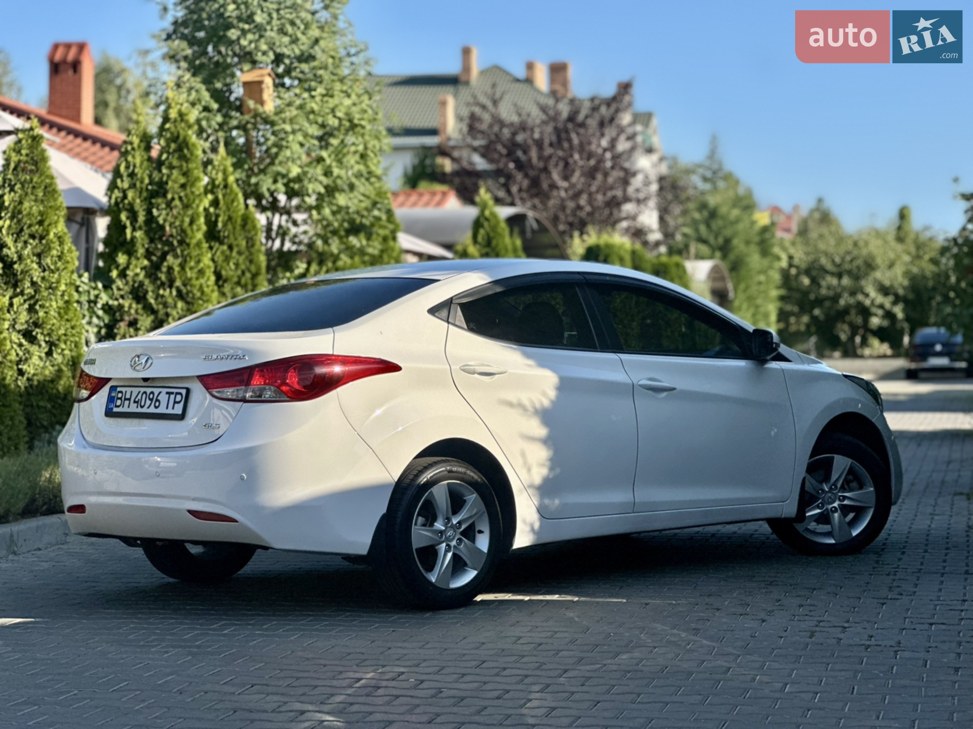 2013 Hyundai Elantra - мініатюра 13
