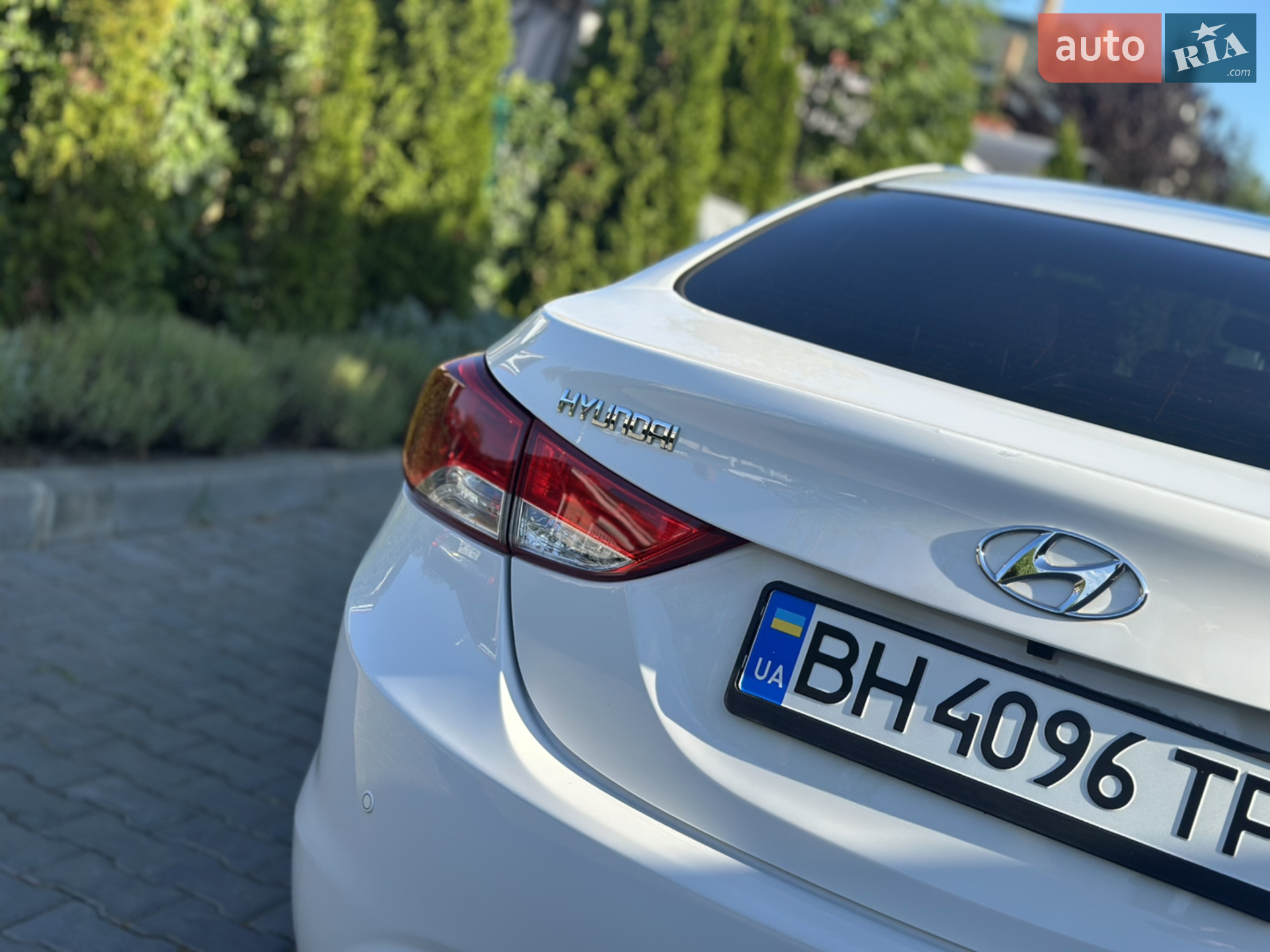 2013 Hyundai Elantra - мініатюра 19