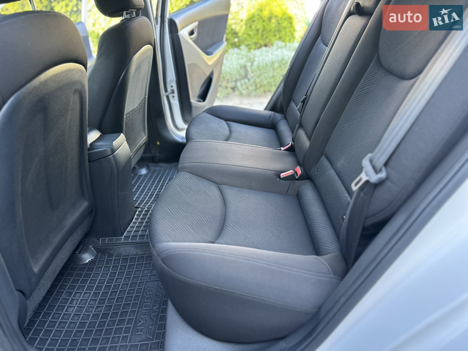 2013 Hyundai Elantra - мініатюра 25