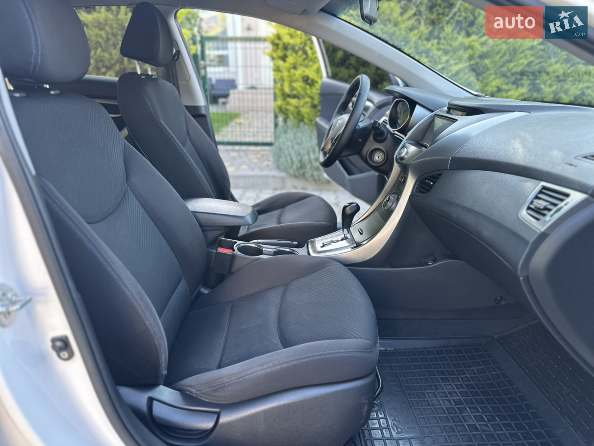 2013 Hyundai Elantra - мініатюра 32