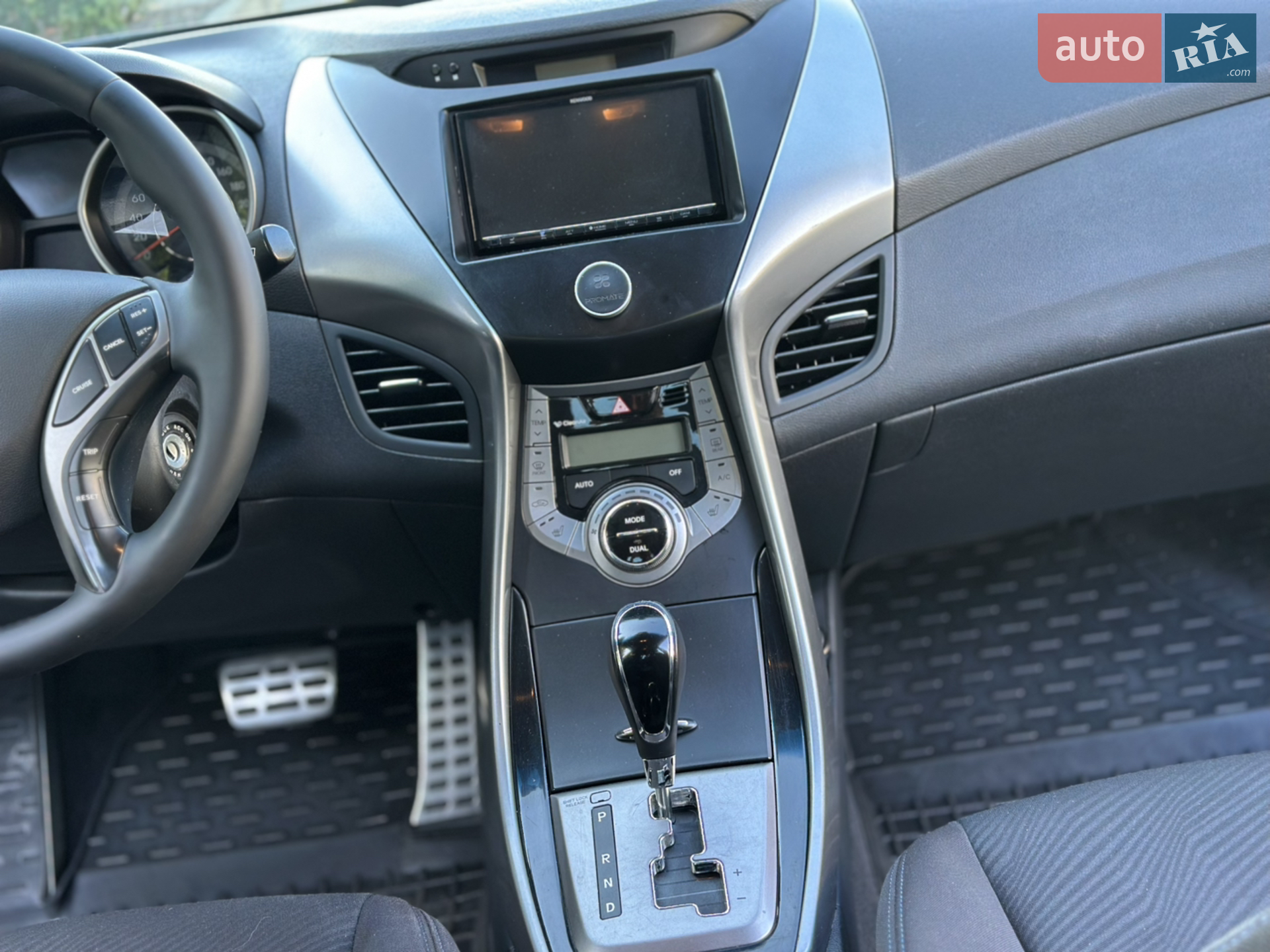 2013 Hyundai Elantra - мініатюра 29