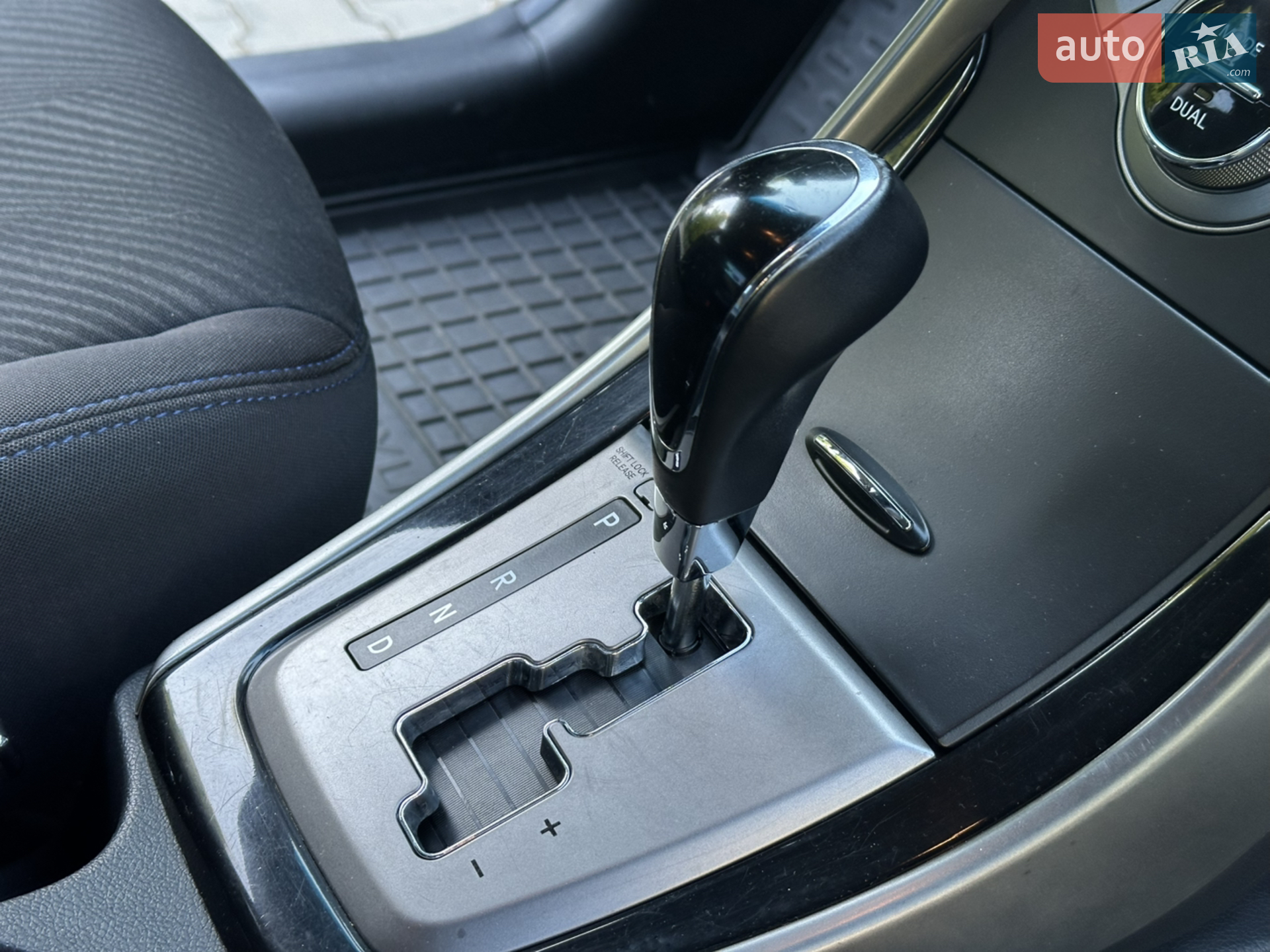2013 Hyundai Elantra - мініатюра 40