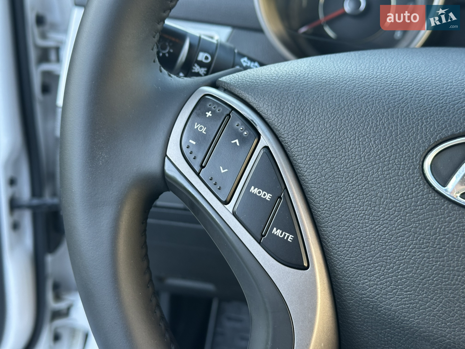 2013 Hyundai Elantra - мініатюра 49