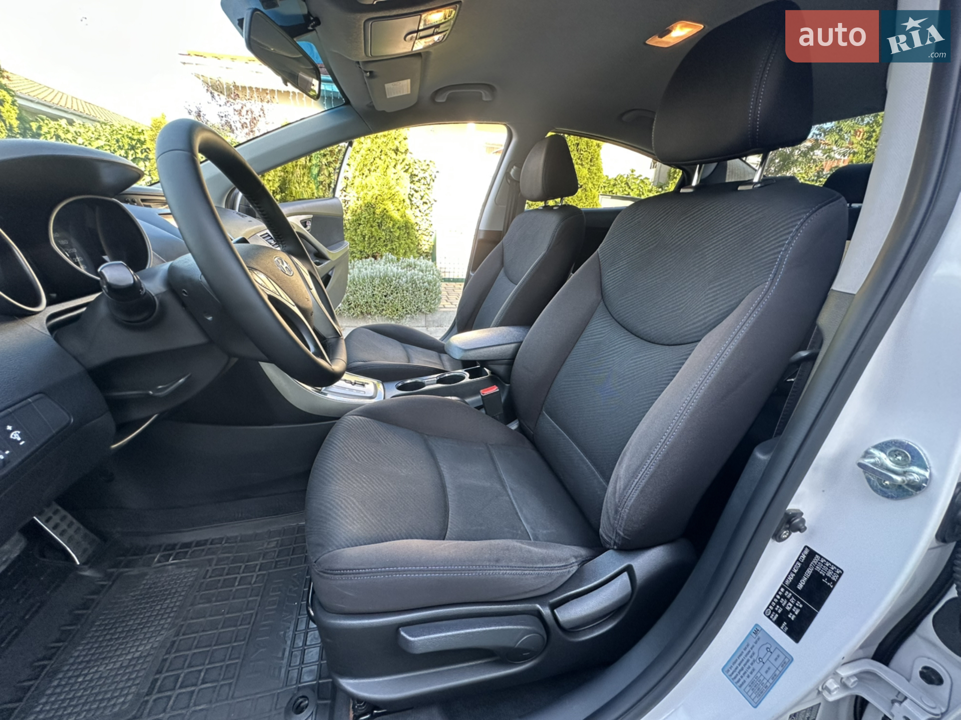 2013 Hyundai Elantra - мініатюра 46