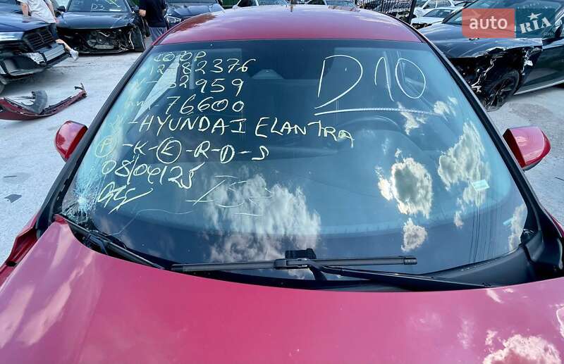 Седан Hyundai Elantra 2021 в Киеве