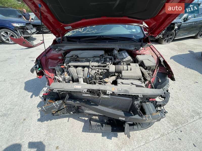 Седан Hyundai Elantra 2021 в Киеве