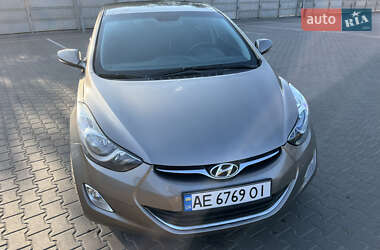 Седан Hyundai Elantra 2011 в Кривом Роге