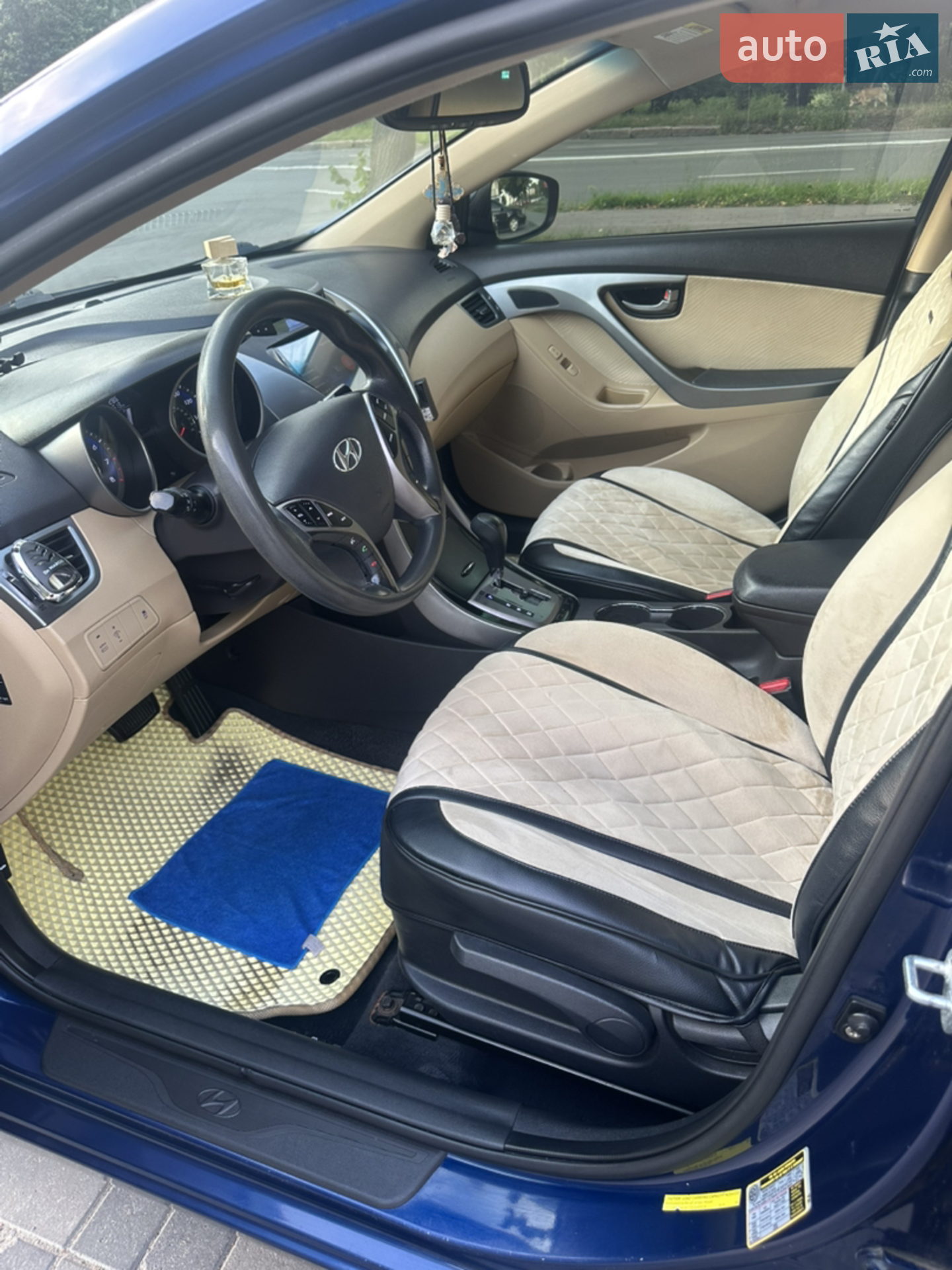2012 Hyundai Elantra - мініатюра 6