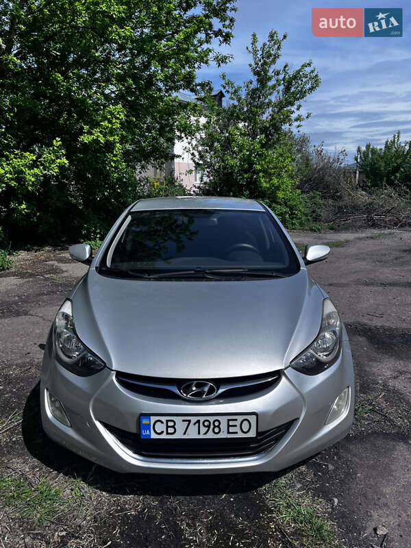 Седан Hyundai Elantra 2013 в Прилуках