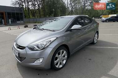 Седан Hyundai Elantra 2012 в Києві