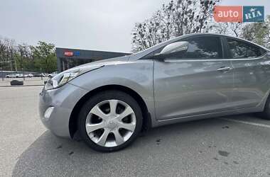 Седан Hyundai Elantra 2012 в 