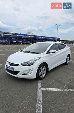 Седан Hyundai Elantra 2013 в Киеве