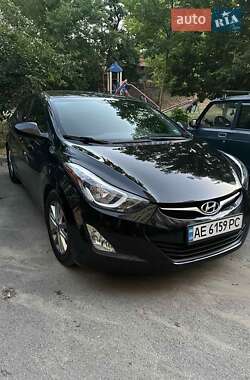 Седан Hyundai Elantra 2014 в Дніпрі