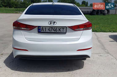 Седан Hyundai Elantra 2017 в 