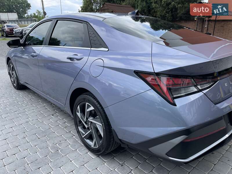 Седан Hyundai Elantra 2024 в Виннице