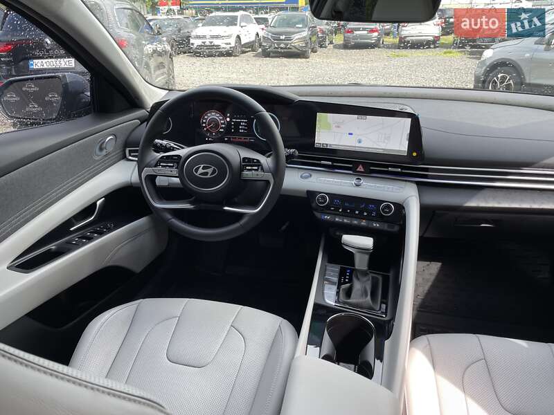 Седан Hyundai Elantra 2024 в Виннице