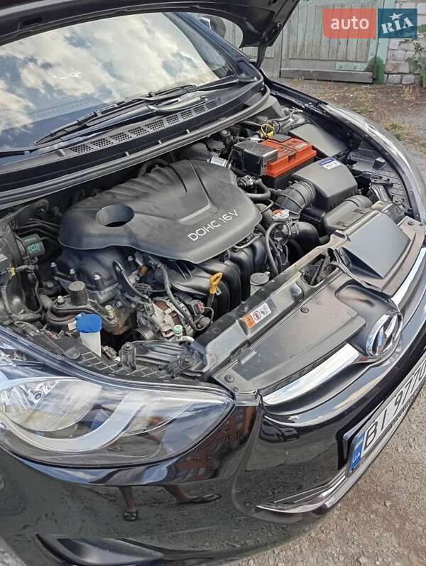 Седан Hyundai Elantra 2012 в Кременчуге